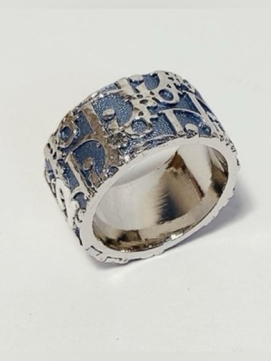 Jewelry - Vintage y2k Dior trotter ring